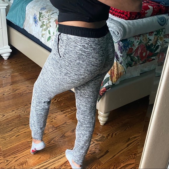 SOLD!!❤️ FOREVER 21 GRAY MARLED JOGGERS - Picture 5 of 6